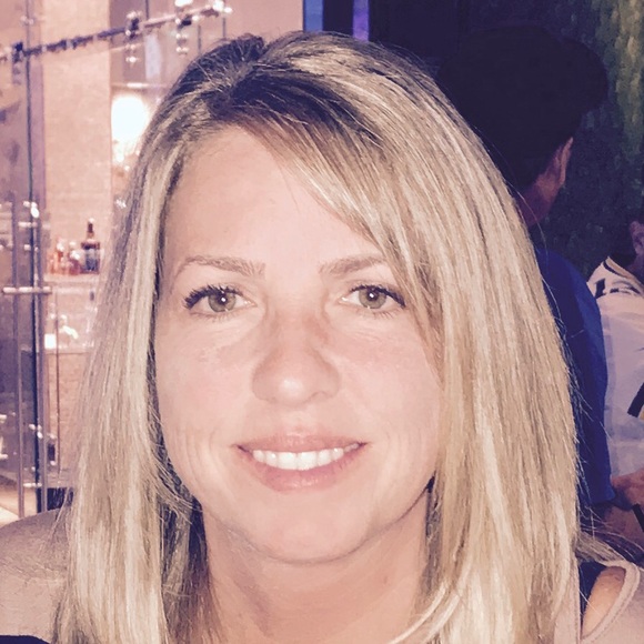 Meet your Posher, Denise - Picture 1 of 1